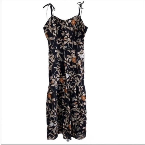 Christy Lynn Luisa Floral Linen Maxi Dress - Picture 2 of 8